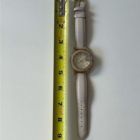 Floating Faux Crystal Watch - Picture 4 of 6